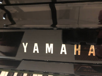 Yamaha U10BL upright piano