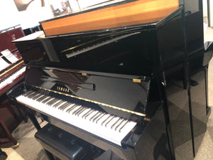 Yamaha YM5 121cm upright piano
