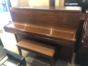 Yamaha M1 Upright Piano